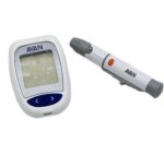 دستگاه تست قندخون آوان همراه با نوار ۱۰ عددی ۲۰۲۷ - Image 3